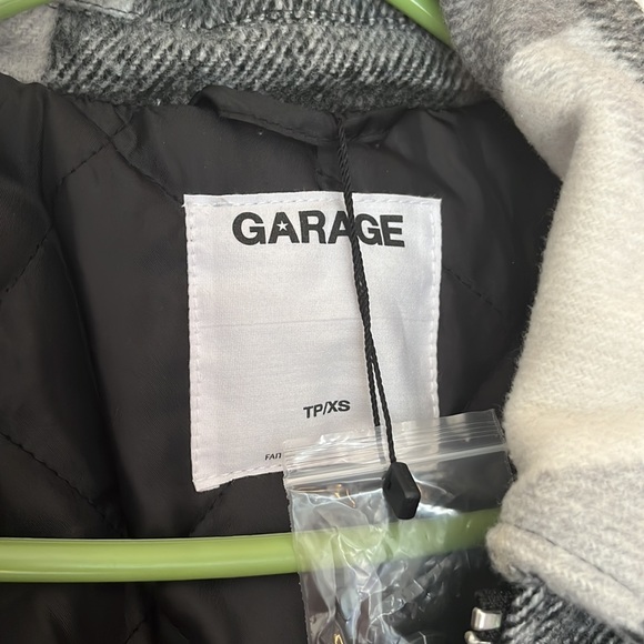 GARAGE OVERSIZED PLAID JACKET - Picture 3 of 4